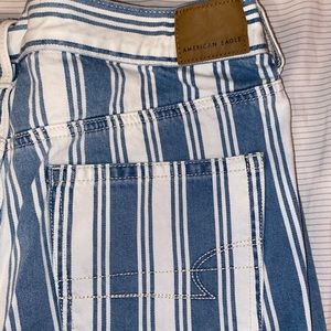 American Eagle Mom Jean Size 14